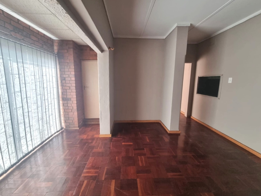 4 Bedroom Property for Sale in Vanderbijlpark CW 4 Gauteng