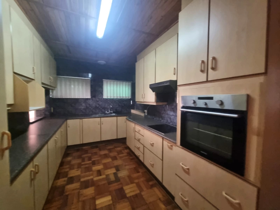 4 Bedroom Property for Sale in Vanderbijlpark CW 4 Gauteng
