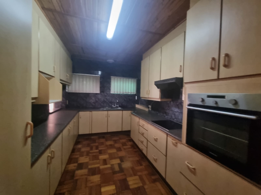 4 Bedroom Property for Sale in Vanderbijlpark CW 4 Gauteng