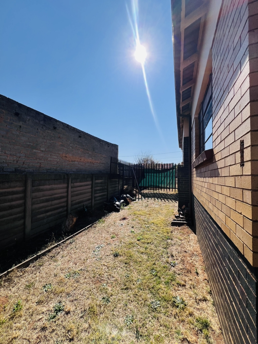 3 Bedroom Property for Sale in Horison Gauteng