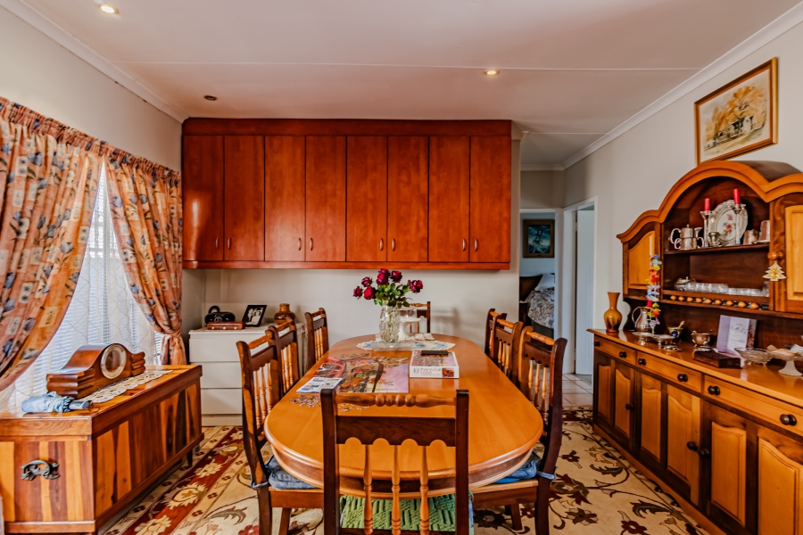 2 Bedroom Property for Sale in Faerie Glen Gauteng