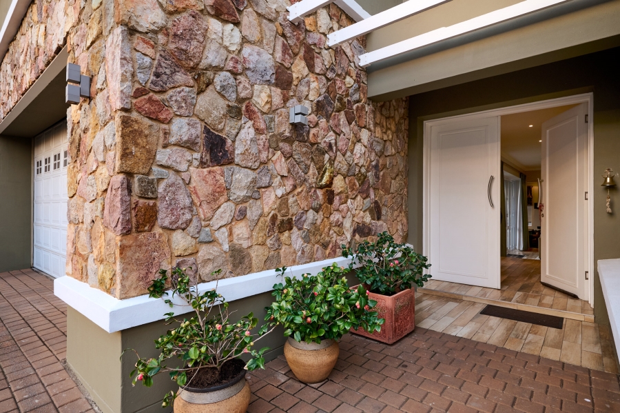 4 Bedroom Property for Sale in Waterfall Country Estate Gauteng