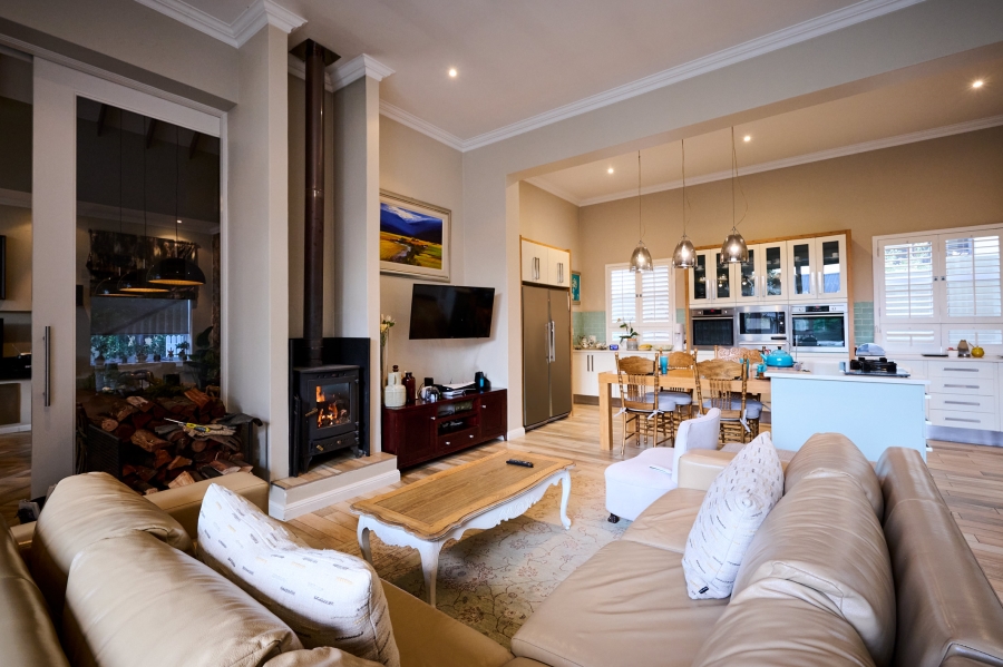 4 Bedroom Property for Sale in Waterfall Country Estate Gauteng