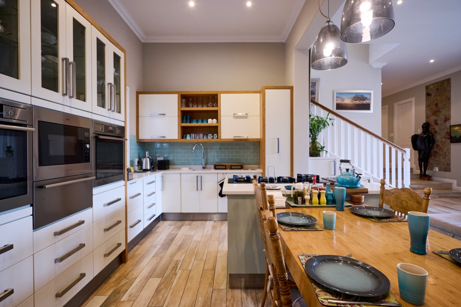 4 Bedroom Property for Sale in Waterfall Country Estate Gauteng
