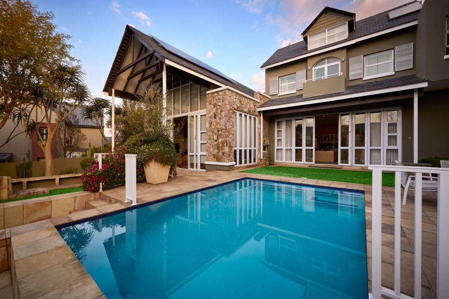 4 Bedroom Property for Sale in Waterfall Country Estate Gauteng