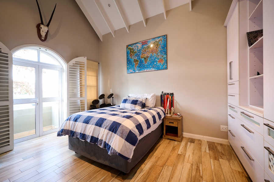4 Bedroom Property for Sale in Waterfall Country Estate Gauteng