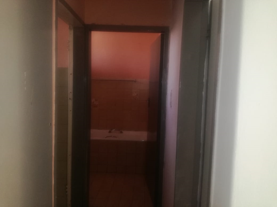 2 Bedroom Property for Sale in Sunnyside Gauteng