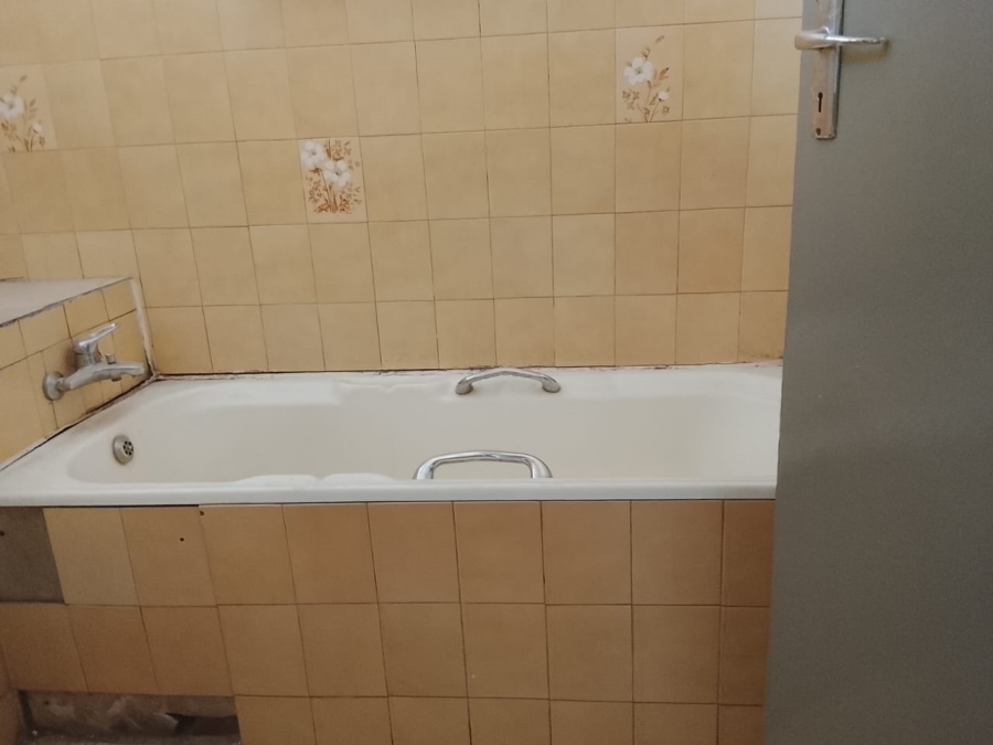 2 Bedroom Property for Sale in Sunnyside Gauteng