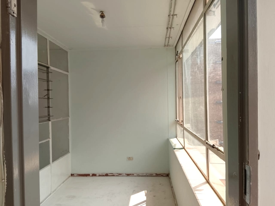 2 Bedroom Property for Sale in Sunnyside Gauteng