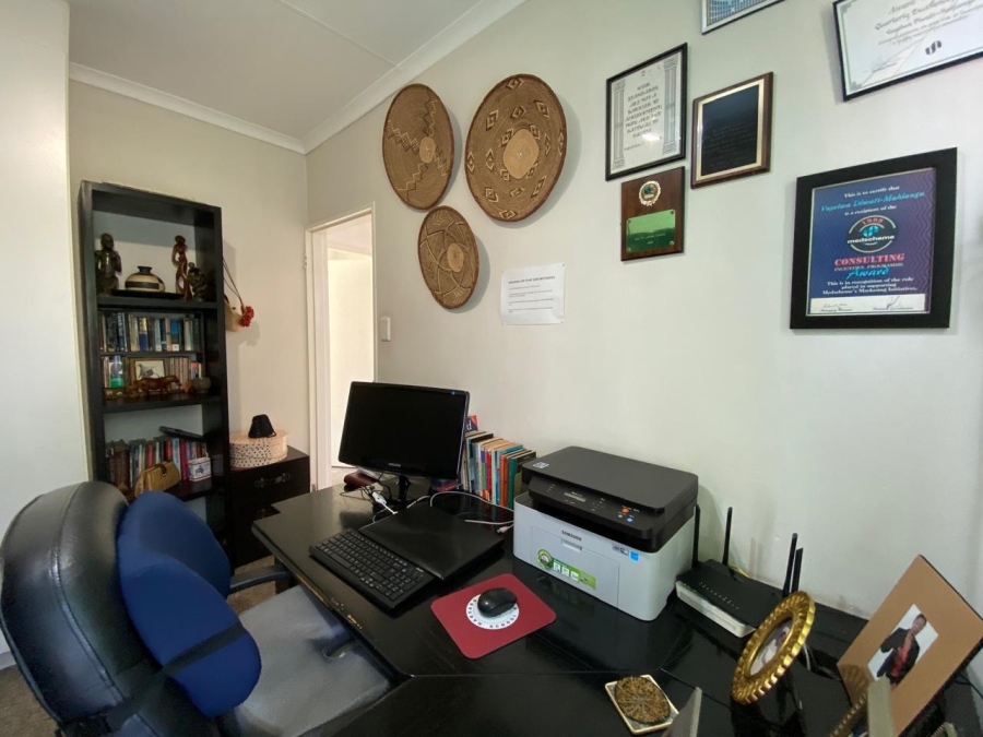 3 Bedroom Property for Sale in Wilgeheuwel Gauteng