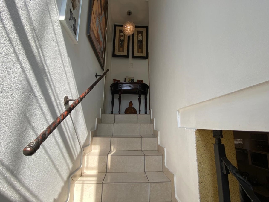 3 Bedroom Property for Sale in Wilgeheuwel Gauteng