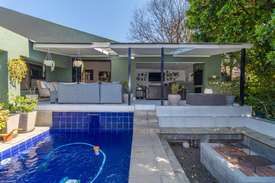 3 Bedroom Property for Sale in Magaliessig Gauteng