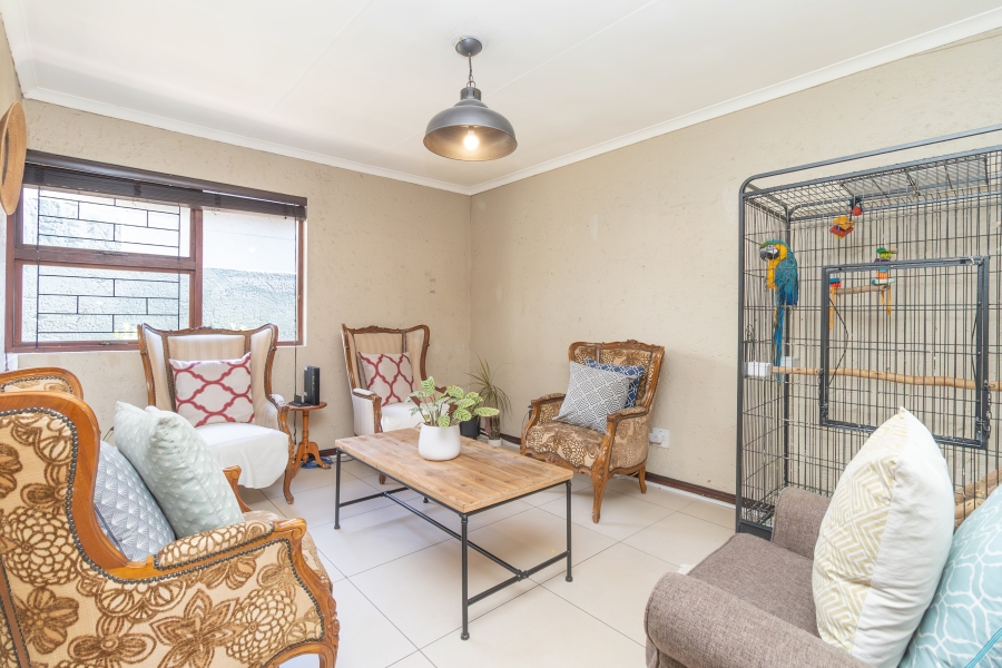 3 Bedroom Property for Sale in Magaliessig Gauteng
