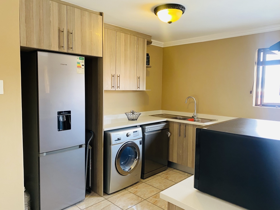 2 Bedroom Property for Sale in Lyme Park Gauteng