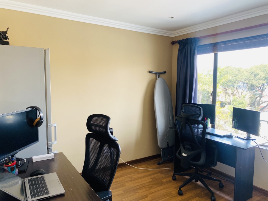 2 Bedroom Property for Sale in Lyme Park Gauteng