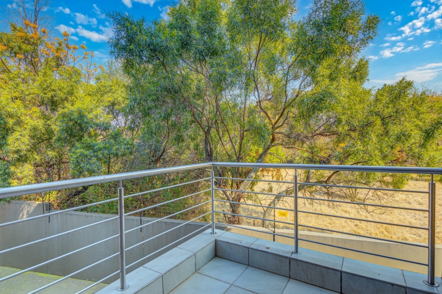 2 Bedroom Property for Sale in Broadacres Gauteng