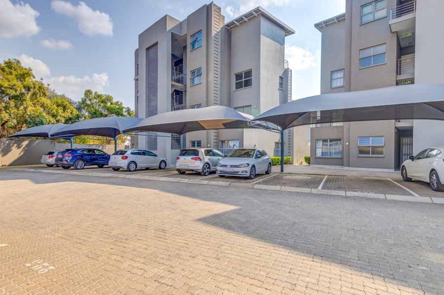 2 Bedroom Property for Sale in Broadacres Gauteng