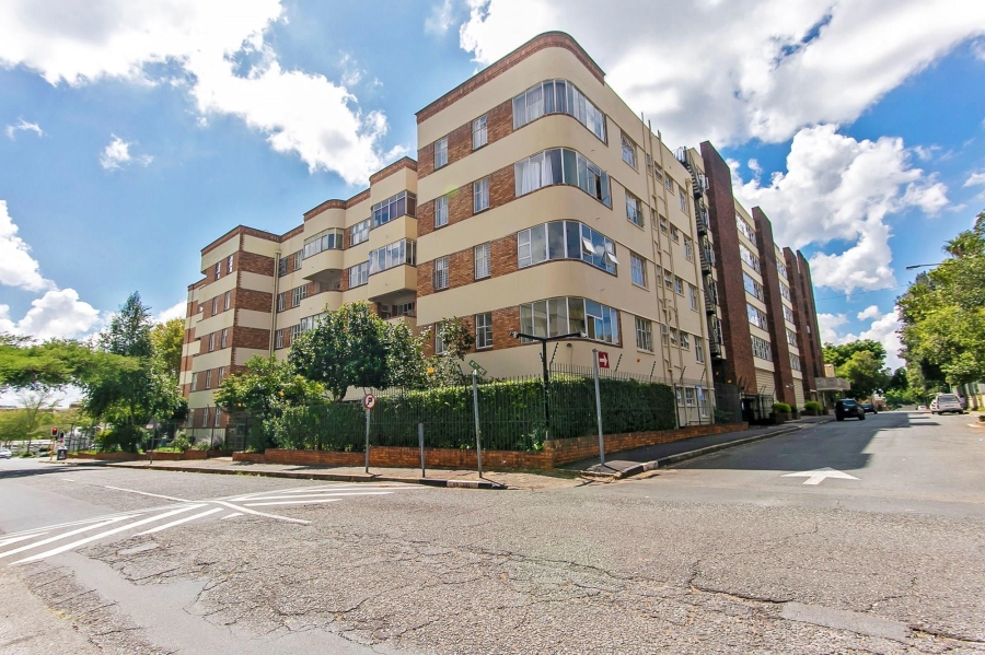 To Let 2 Bedroom Property for Rent in Killarney Gauteng
