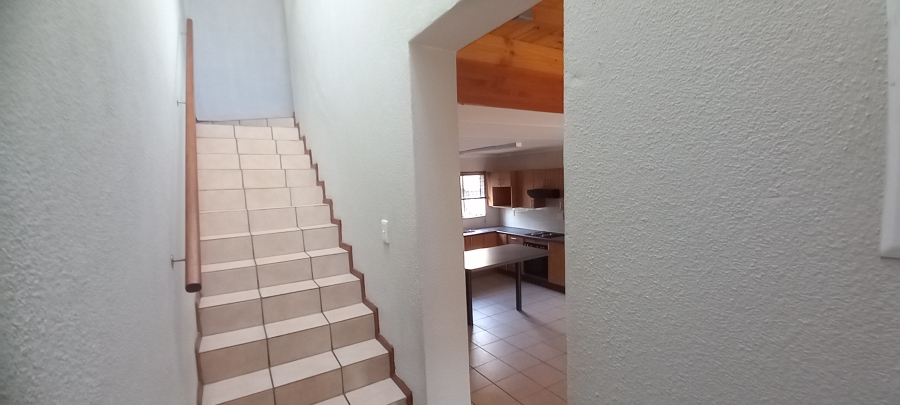 To Let 3 Bedroom Property for Rent in Kenmare Gauteng