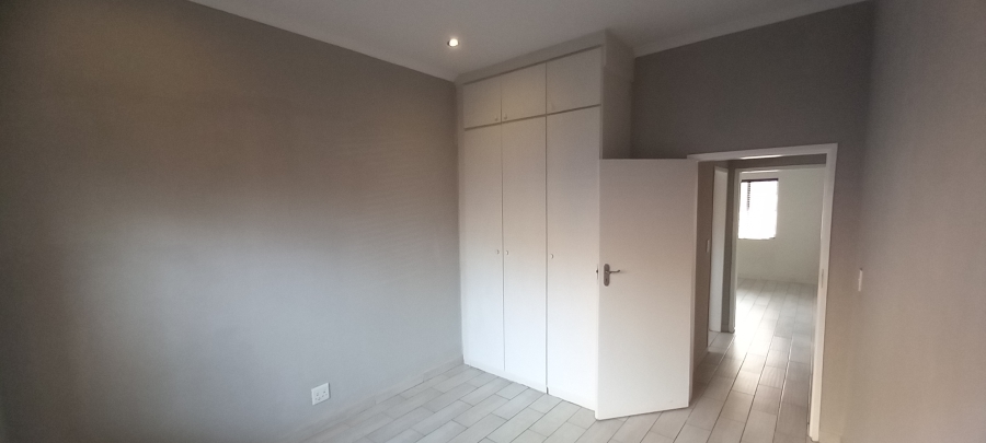 To Let 3 Bedroom Property for Rent in Kenmare Gauteng