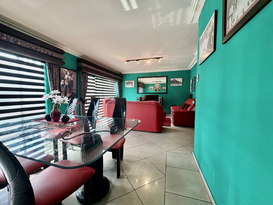 3 Bedroom Property for Sale in Fairland Gauteng