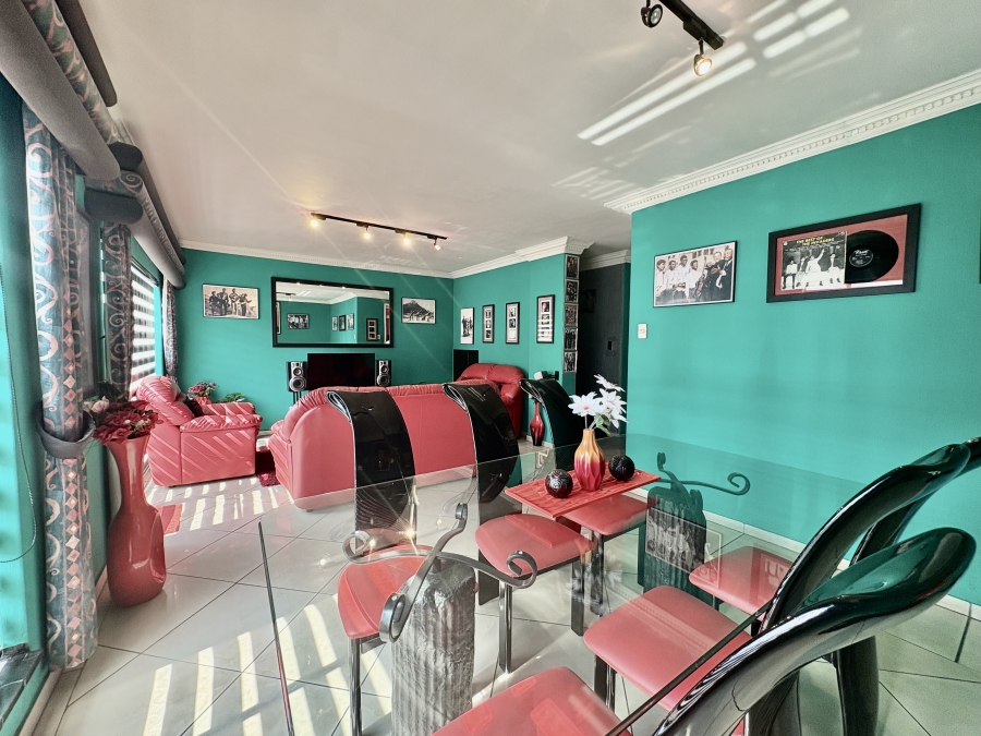 3 Bedroom Property for Sale in Fairland Gauteng