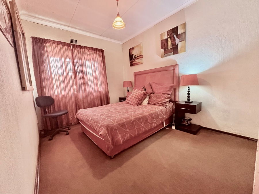 3 Bedroom Property for Sale in Fairland Gauteng
