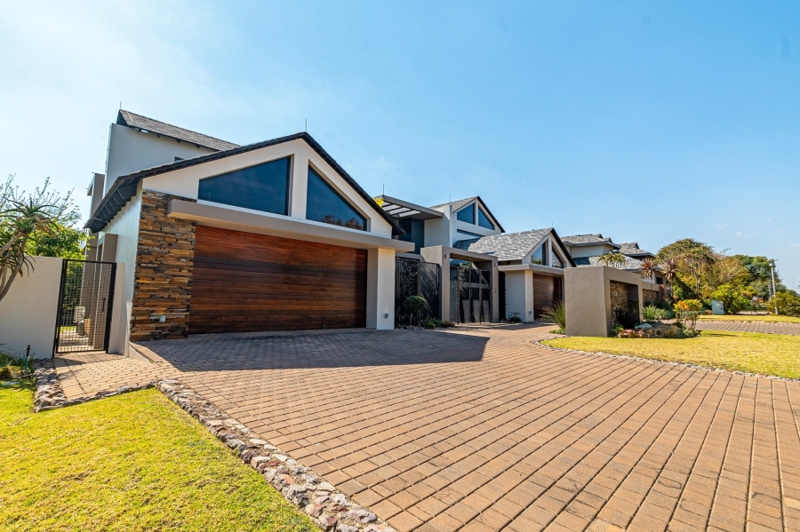 5 Bedroom Property for Sale in Waterfall Country Estate Gauteng