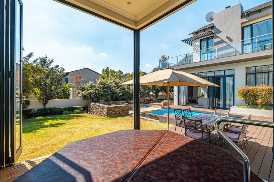 5 Bedroom Property for Sale in Waterfall Country Estate Gauteng