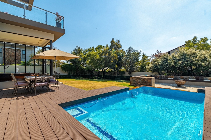 5 Bedroom Property for Sale in Waterfall Country Estate Gauteng