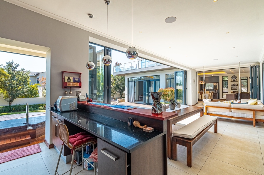 5 Bedroom Property for Sale in Waterfall Country Estate Gauteng