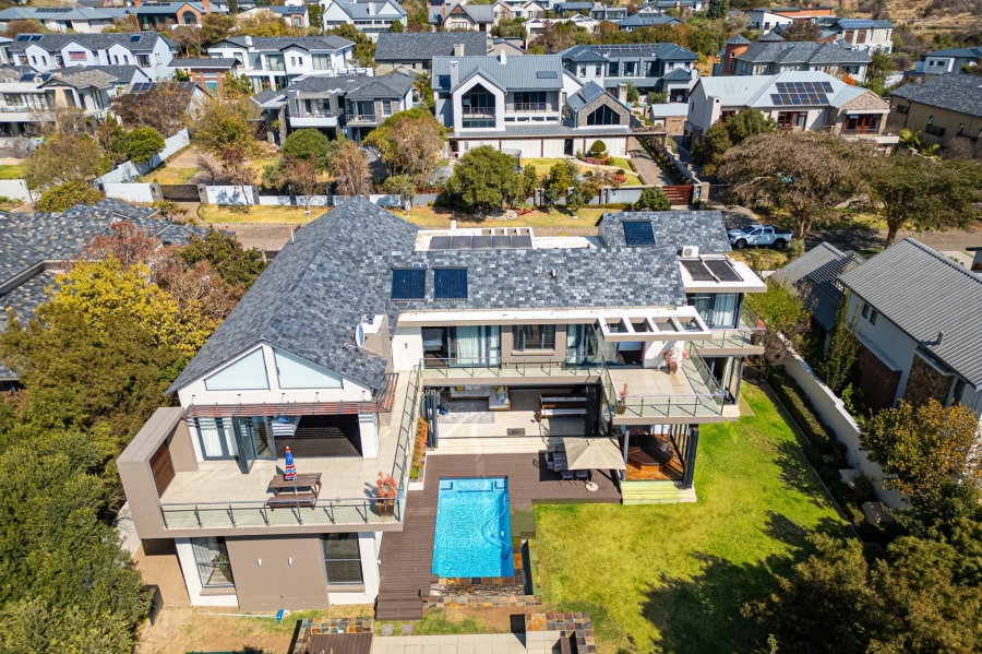 5 Bedroom Property for Sale in Waterfall Country Estate Gauteng