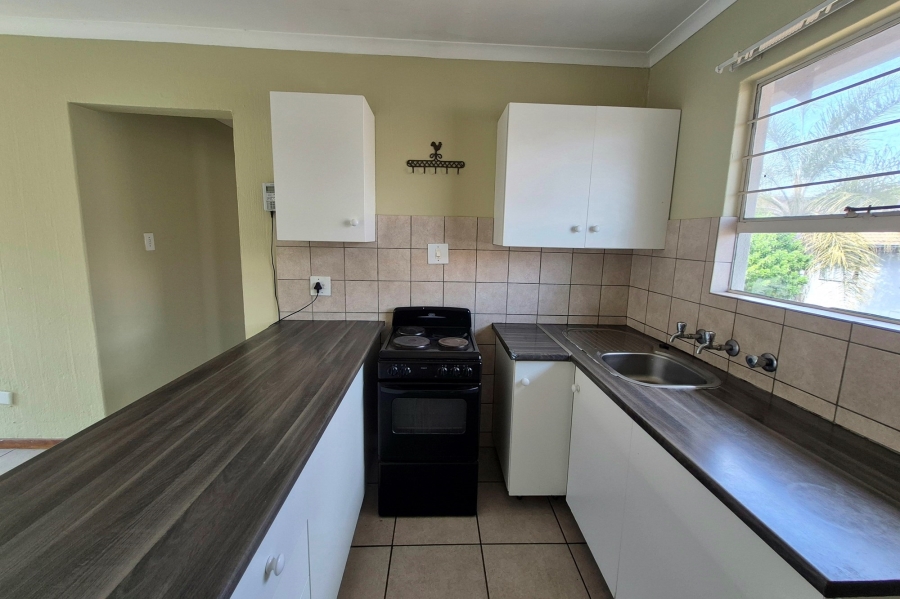 3 Bedroom Property for Sale in Die Hoewes Gauteng