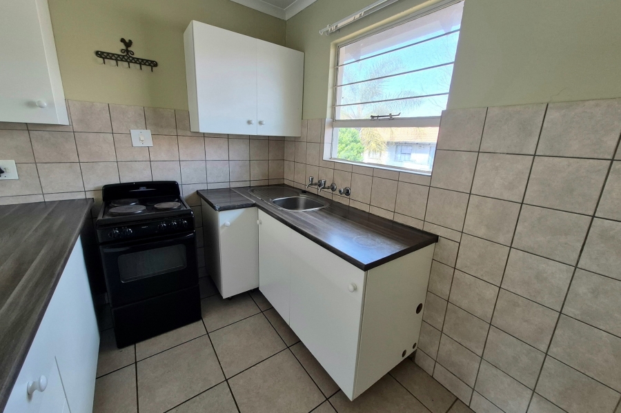 3 Bedroom Property for Sale in Die Hoewes Gauteng