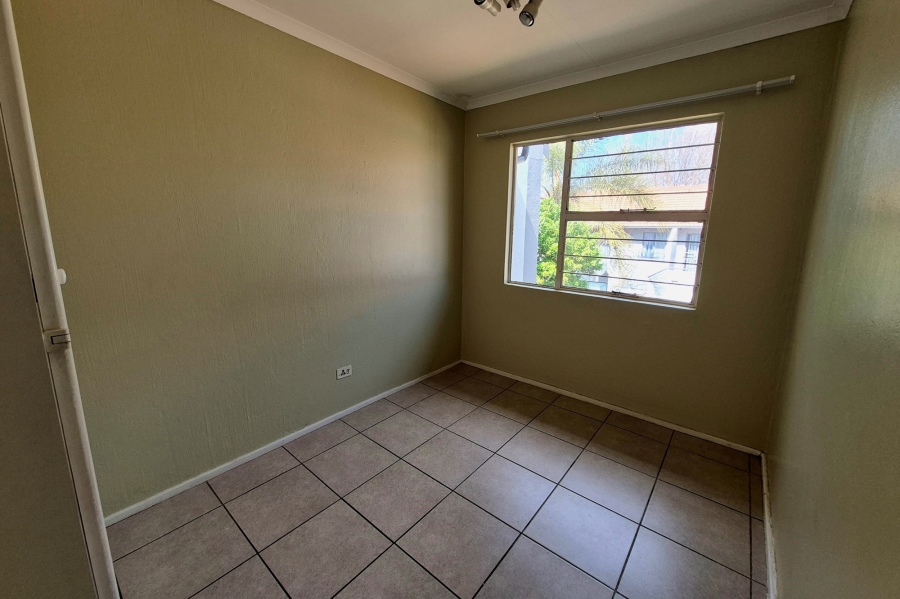 3 Bedroom Property for Sale in Die Hoewes Gauteng