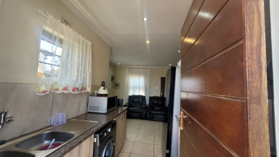 3 Bedroom Property for Sale in Mindalore Gauteng