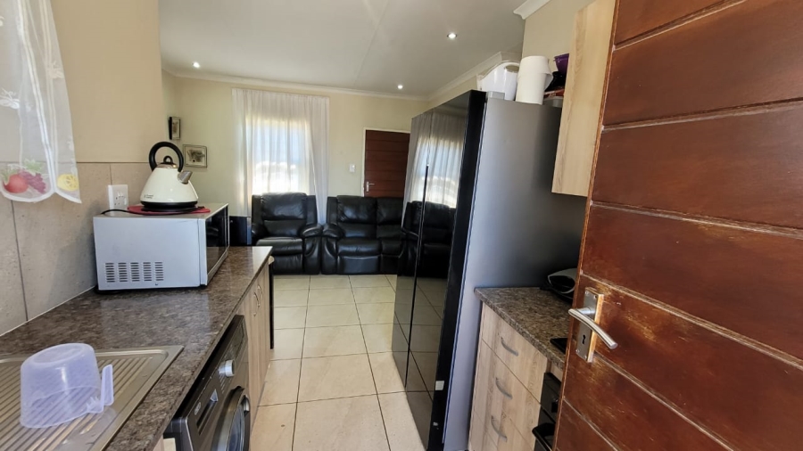 3 Bedroom Property for Sale in Mindalore Gauteng
