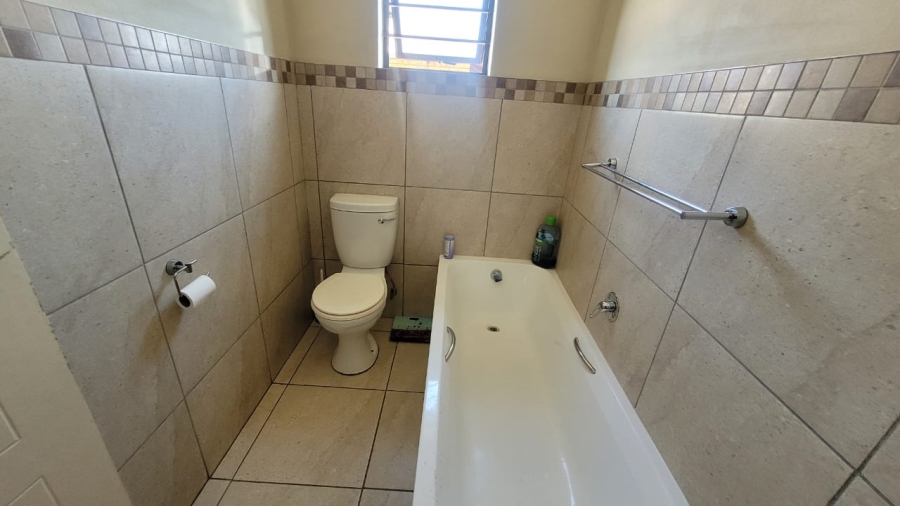3 Bedroom Property for Sale in Mindalore Gauteng
