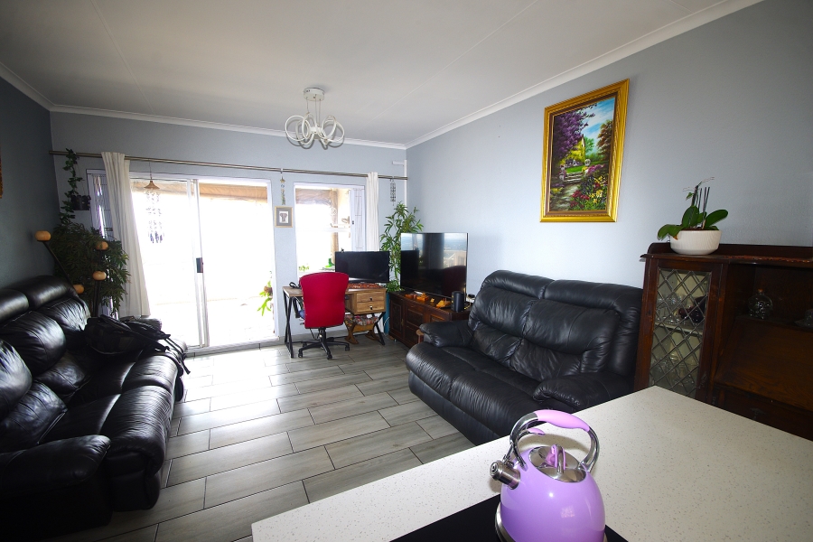 3 Bedroom Property for Sale in Sunnyrock Gauteng