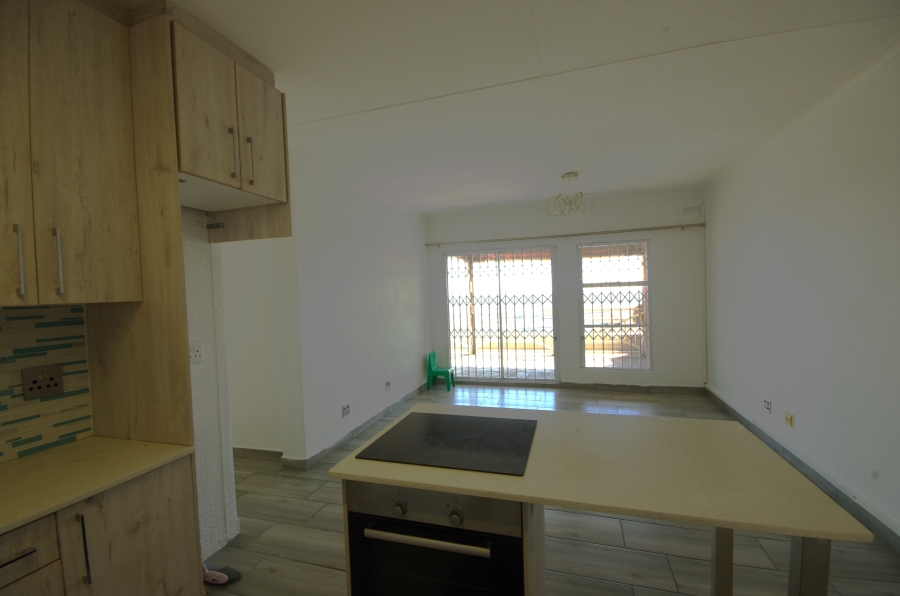 3 Bedroom Property for Sale in Sunnyrock Gauteng