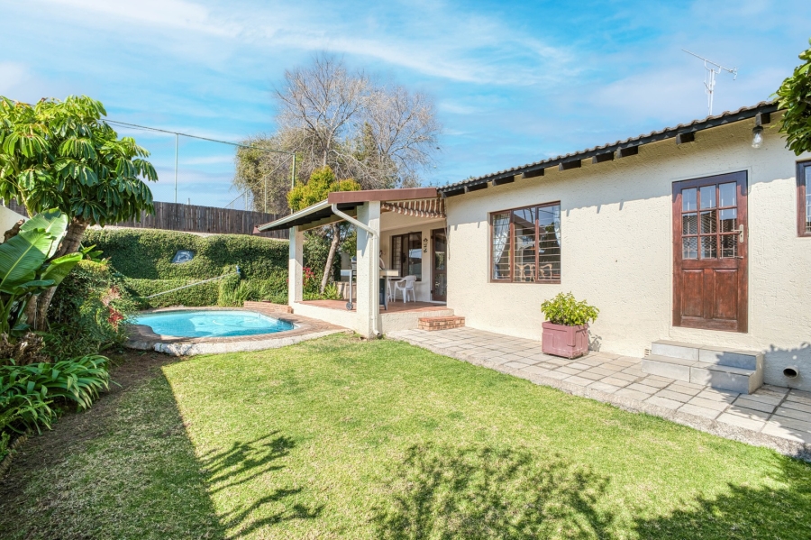 4 Bedroom Property for Sale in Douglasdale Gauteng
