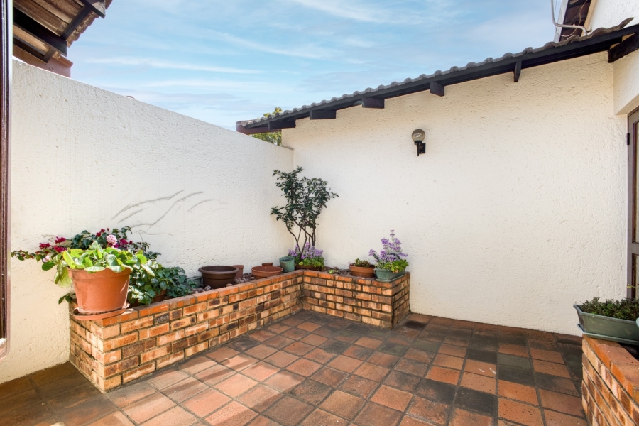 4 Bedroom Property for Sale in Douglasdale Gauteng