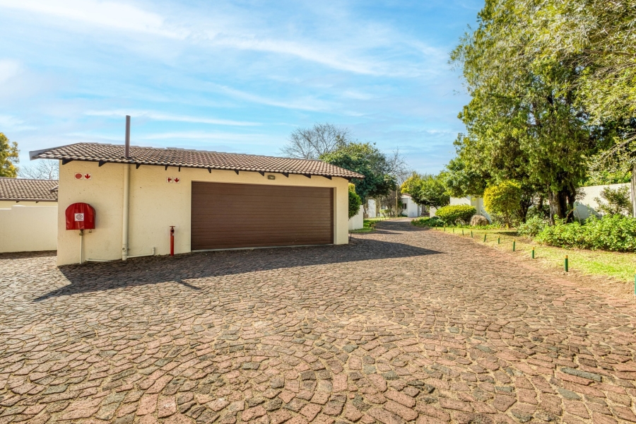 4 Bedroom Property for Sale in Douglasdale Gauteng