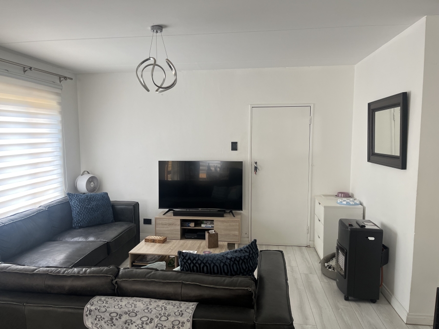 To Let 2 Bedroom Property for Rent in Craigavon Gauteng