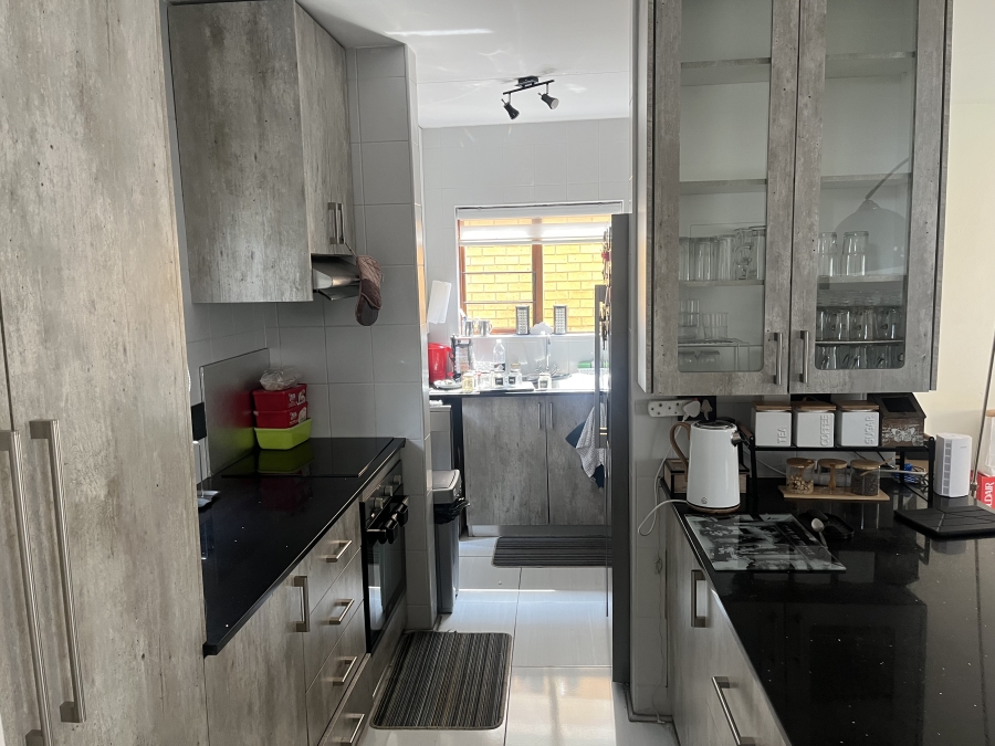 To Let 2 Bedroom Property for Rent in Craigavon Gauteng