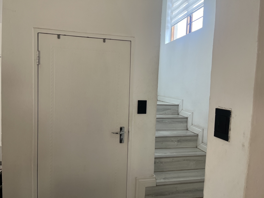 To Let 2 Bedroom Property for Rent in Craigavon Gauteng