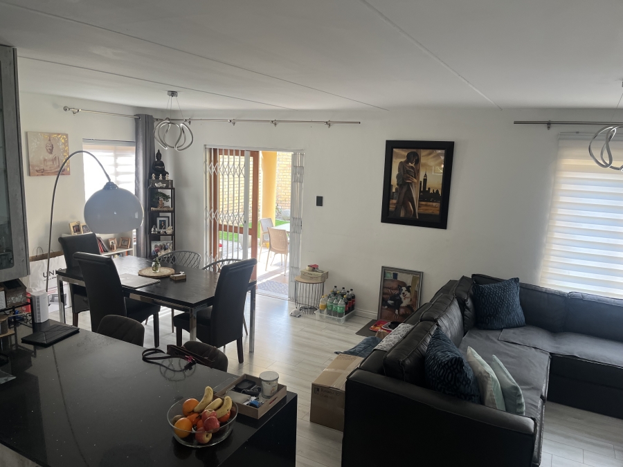 To Let 2 Bedroom Property for Rent in Craigavon Gauteng