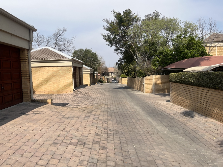 To Let 2 Bedroom Property for Rent in Craigavon Gauteng