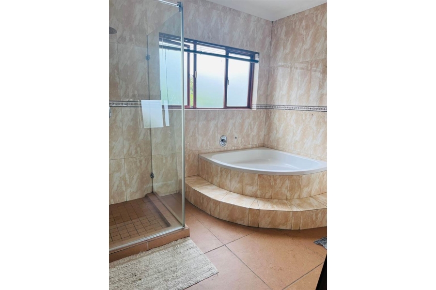 5 Bedroom Property for Sale in Carlswald North Estate Gauteng