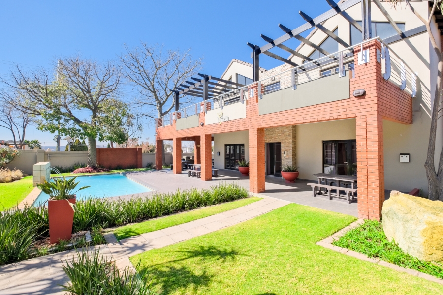 To Let 2 Bedroom Property for Rent in Lonehill Gauteng